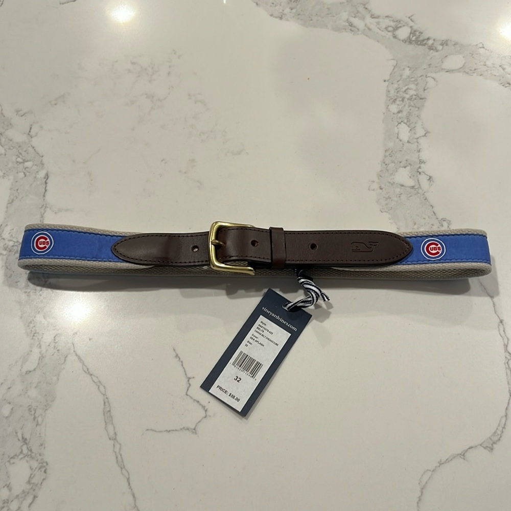 Vineyard vines Cubs belt size 32 NWT